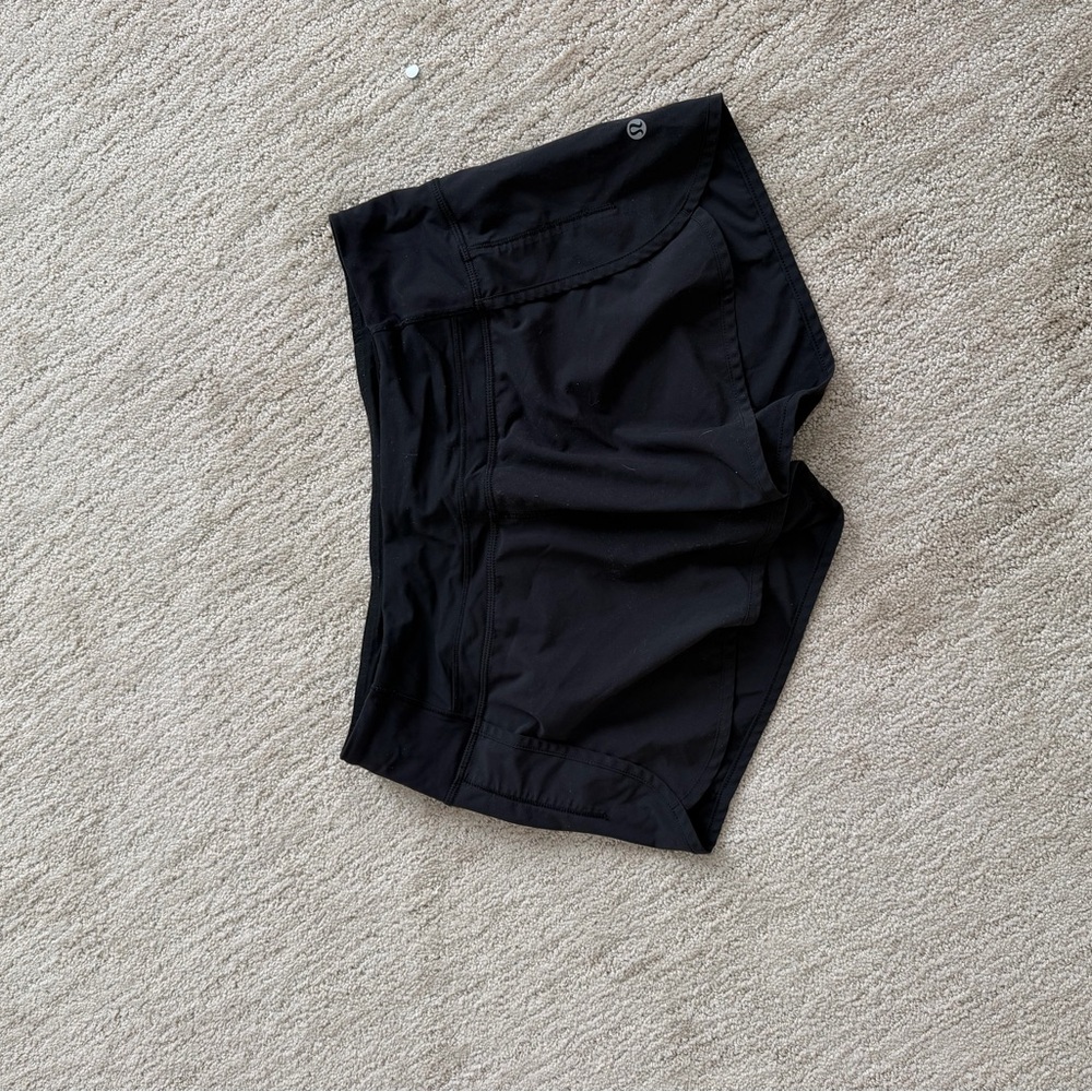 Black Women's lulu lemon shorts